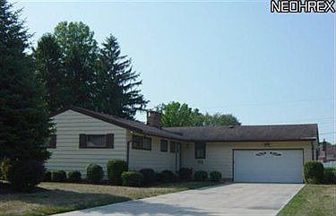 1st image of 25683 Chaucer Dr