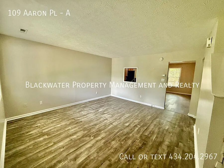 3 Bedroom Duplex — Photo 2