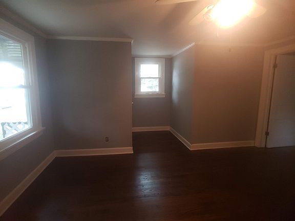 2nd image of 808 E Vine St #1