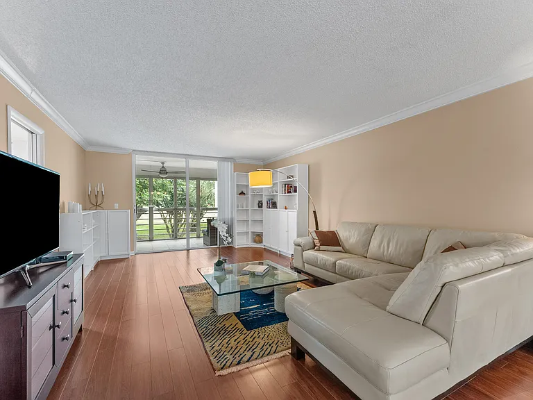 6300 NW 2nd Ave #201 — Photo 30