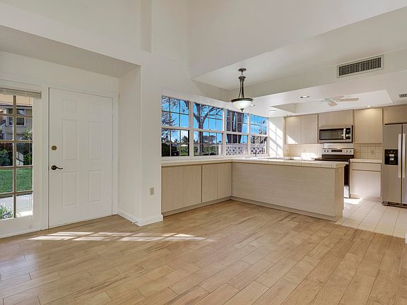 2nd image of 8107 Oakton Court #D