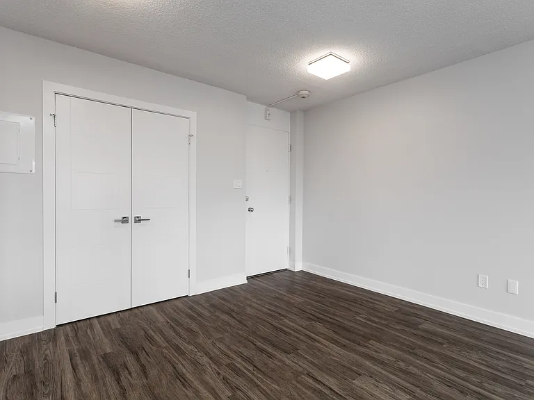 104 26th Ave SW #201 — Photo 11