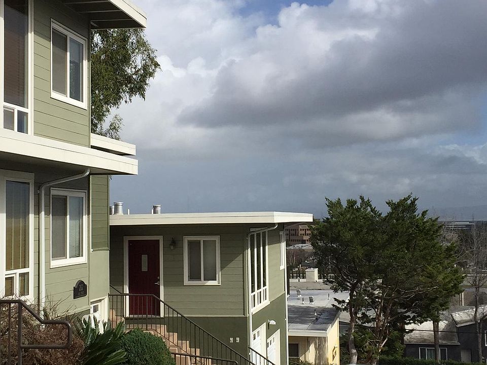 1st image of 262 Elm St #1&4