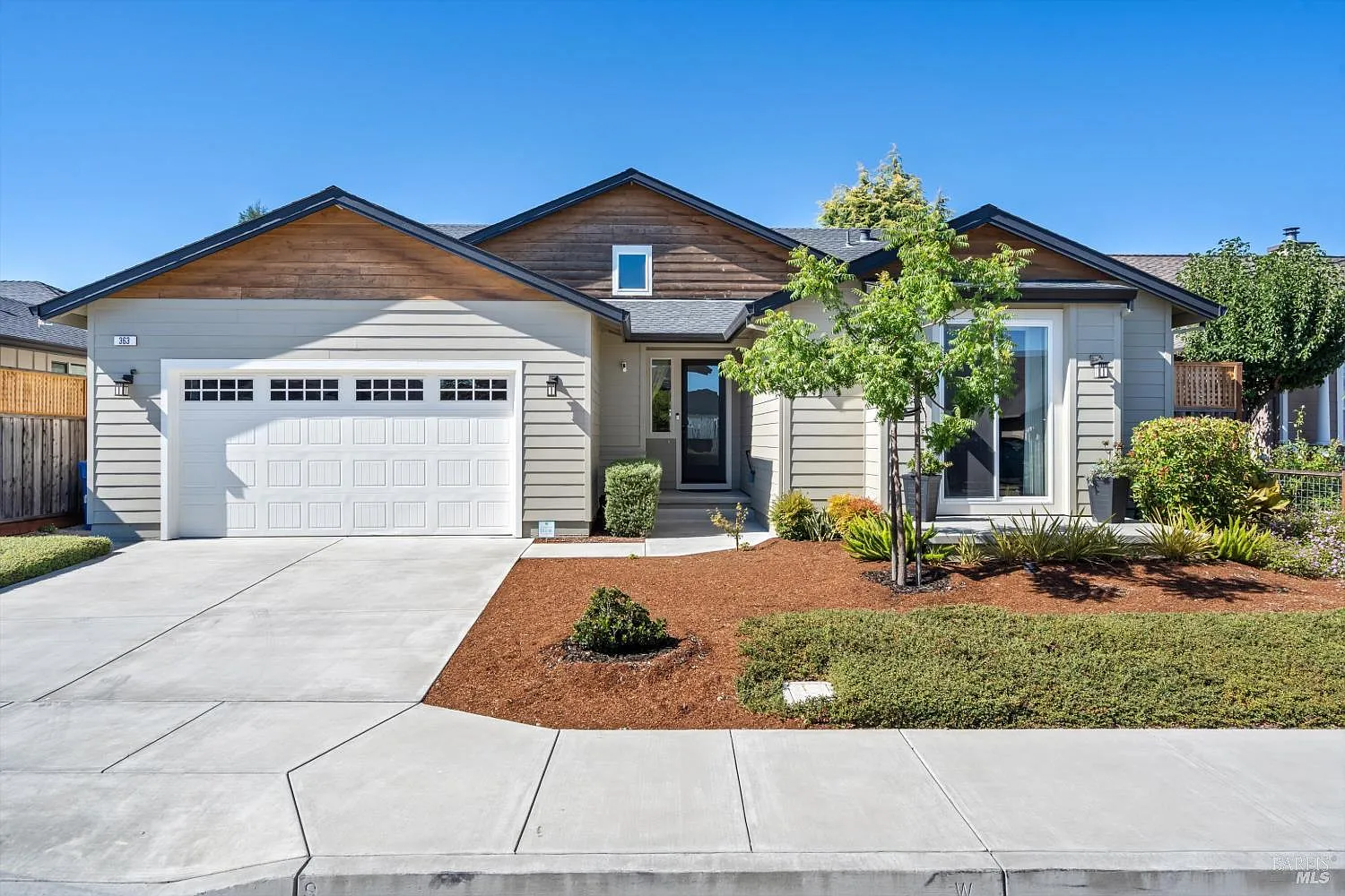 363 Graciela Drive - Photo 2