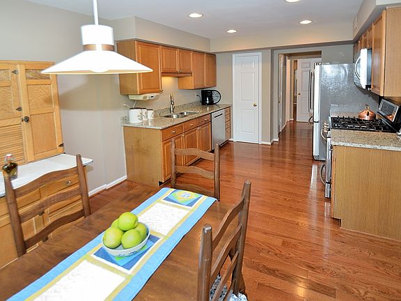 3rd image of 6306 Walkers Croft Way