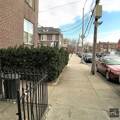 Rented by Highline Residential | media 23