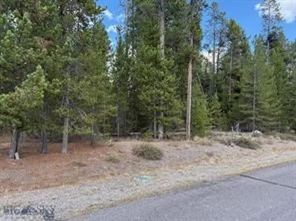 325 Shoshone Ave, West Yellowstone, MT 59758