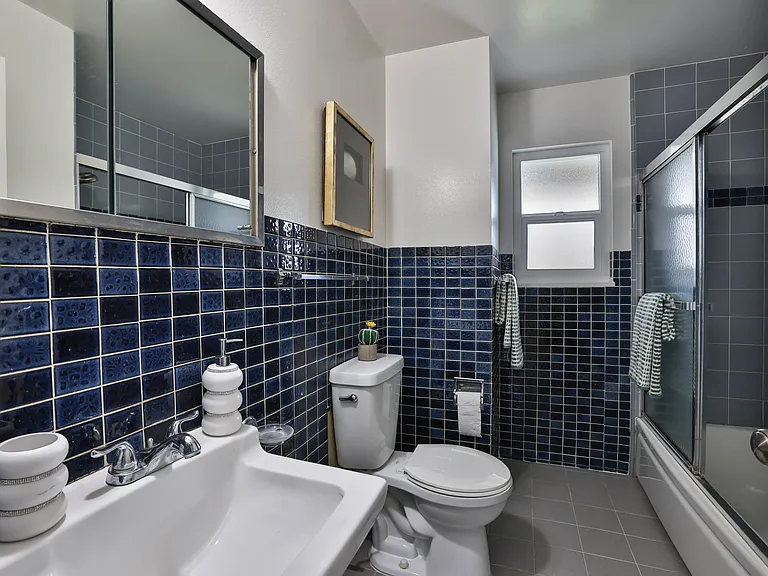 20087 Pacifica Dr — Photo 10