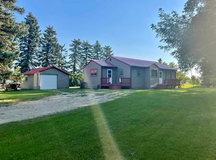 320 Agnes St NE, Berthold, ND 58718