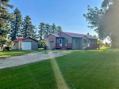 320 Agnes St NE, Berthold, ND, 58718