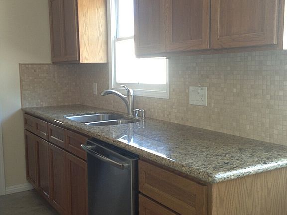 New Kitchen Granite counters