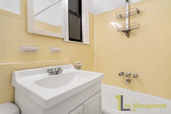 Rented by Lisa Management Inc | media 12