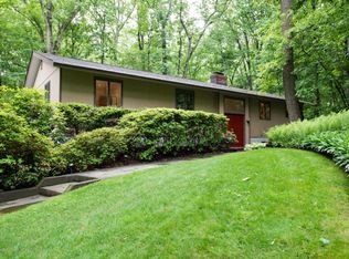 87 Deepdale Dr, Middletown, NJ 07748