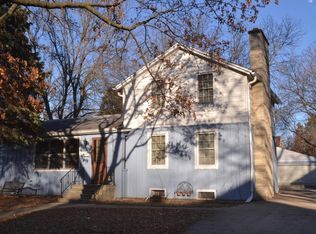 125 N James St, Waukesha, WI 53186