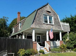 30 Green Ln, Jamestown, RI 02835