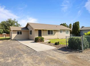 2022 Highland Dr, Prosser, WA 99350