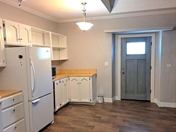 2nd image of 405 Uribe Ave