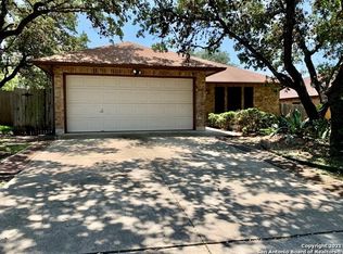 6110 Border Trail Dr, San Antonio, TX 78240
