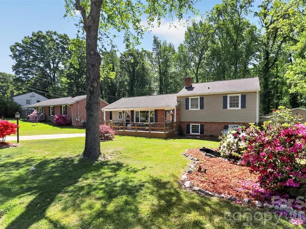 2111 Parkdale Ave, Gastonia, NC 28052