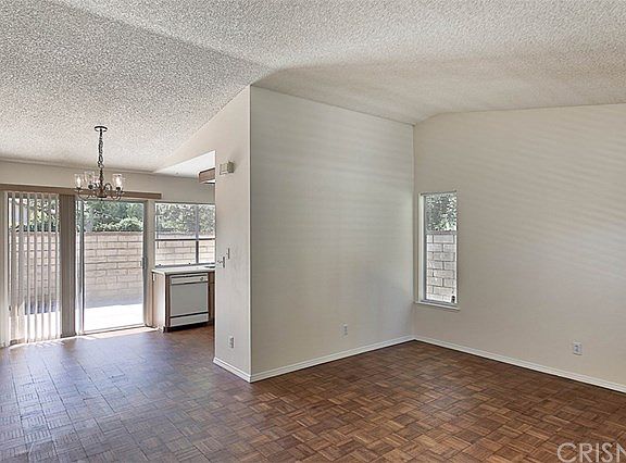 5th image of 23536 Platina Dr
