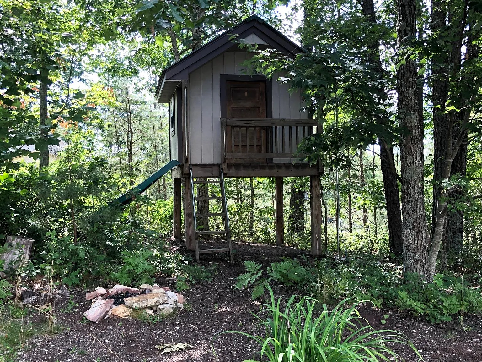 3911 Englewood Ct — Photo 3