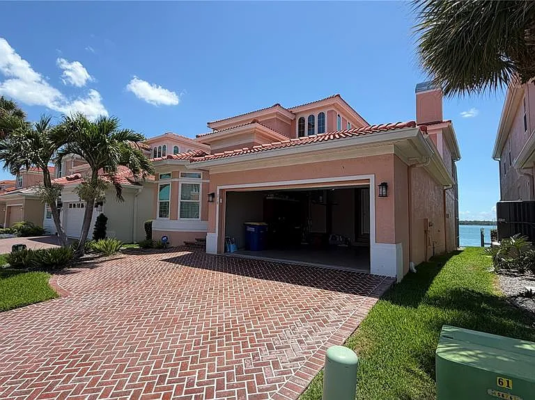 218 Sand Key Estates Dr — Photo 83