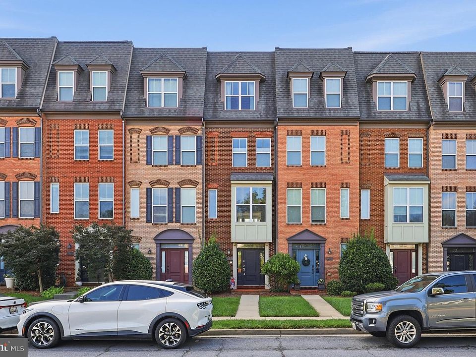 1st image of 1410 Laurel Wood Way #83