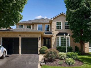 35 Chipperfield Cres, Whitby, ON L1R1P1