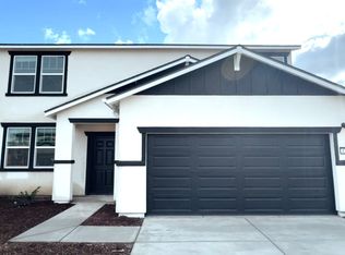 4227 E Magnolia St, Visalia, CA 93292