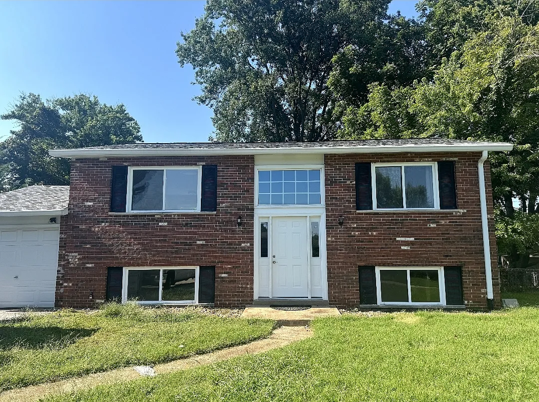 65 Bernie Cir — Photo 1