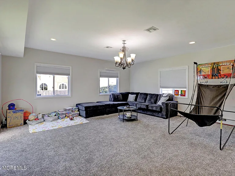 265 Norgrove Ave — Photo 17