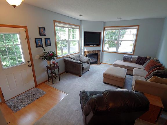 4th image of 15614 Emerald Dr N Unit 10