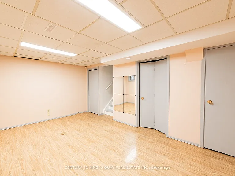 44 Chester Le Blvd #32 — Photo 31