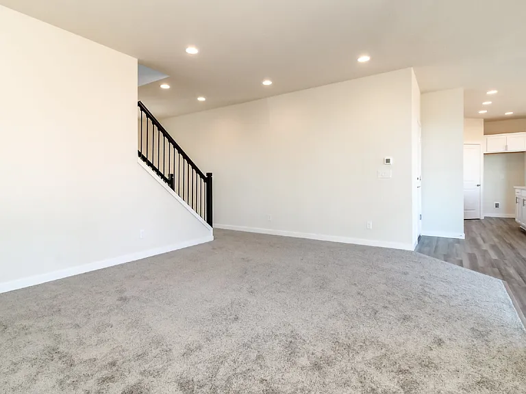 5632 S 302nd St — Photo 14