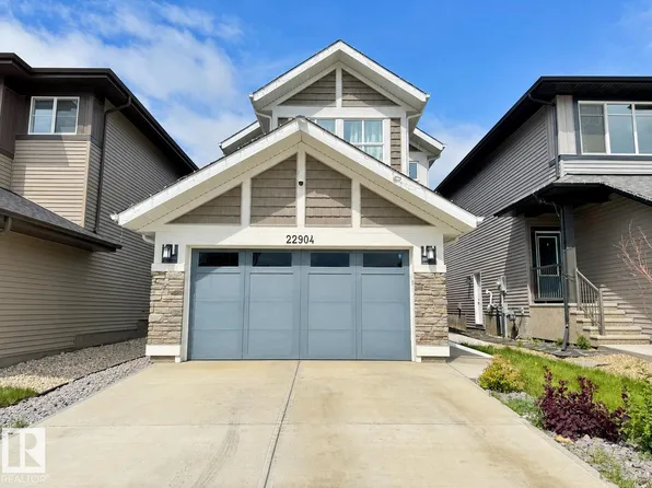 22904 94th Ave NW, Edmonton, AB T5T 3Y2