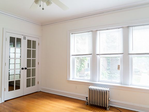 5th image of 4303-4305 N Damen Ave #4305-2E