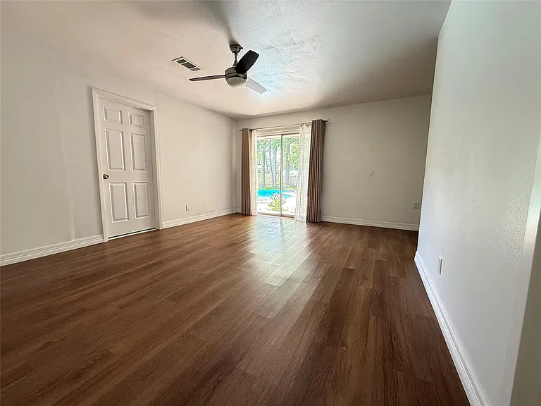 11915 Steppingstone Ln — Photo 26