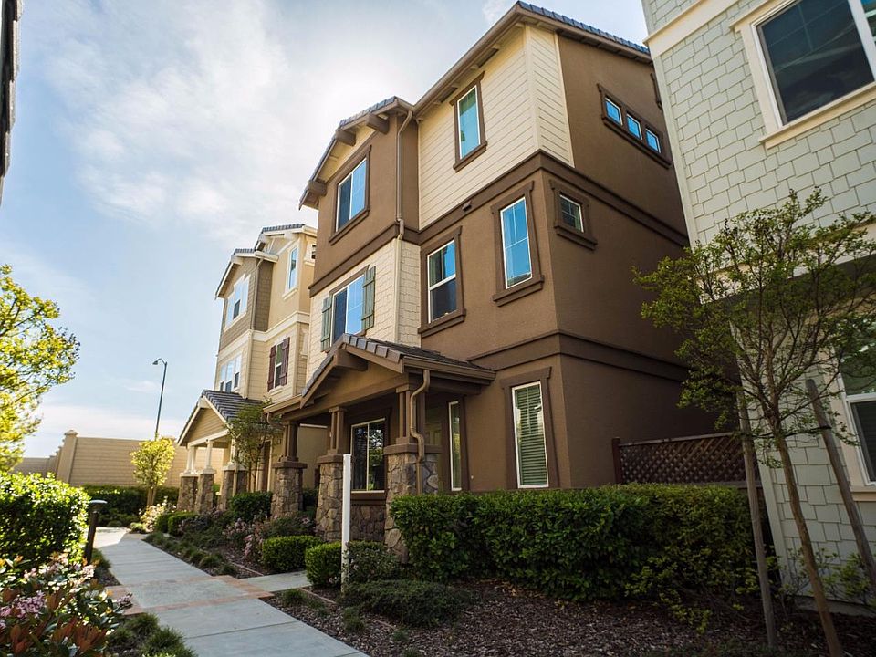 1st image of 7073 N Mariposa Ct