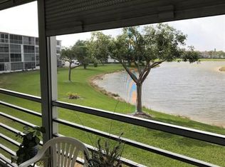 2063 Cornwall Dr #D, Boca Raton, FL 33434