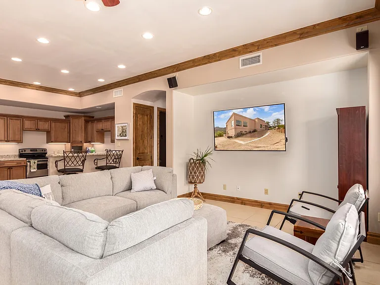 6770 E Skyline Dr — Photo 31