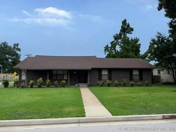 4050 E 49th St, Tulsa, OK 74135