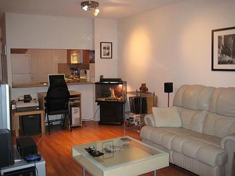 2nd image of 976 Karol Way APT 2