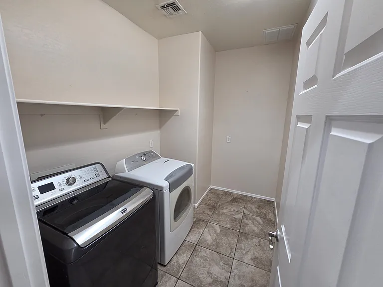 15579 W Jenan Dr — Photo 17