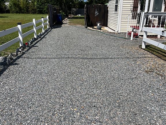 Driveway/parking