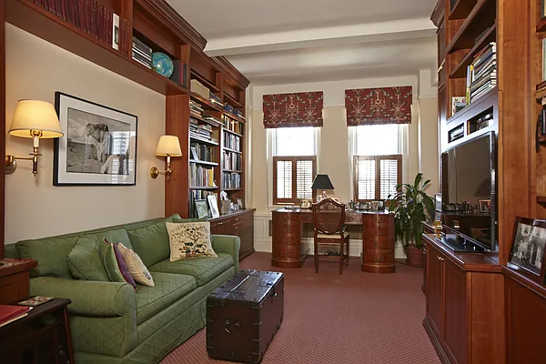 Sold by Stribling | media 19