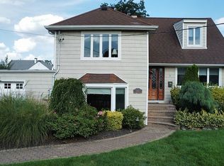 2839 Riverside Ave, Merrick, NY 11566