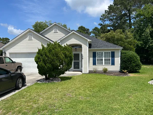 104 Spanish Moss Ct, Hampstead, NC 28443