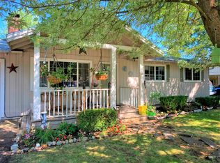 831 Crestbrook Rd, Medford, OR 97504