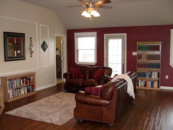 2nd image of 3317 Cloverview Dr