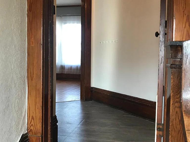106 Patton St #UPSTAIRS — Photo 25